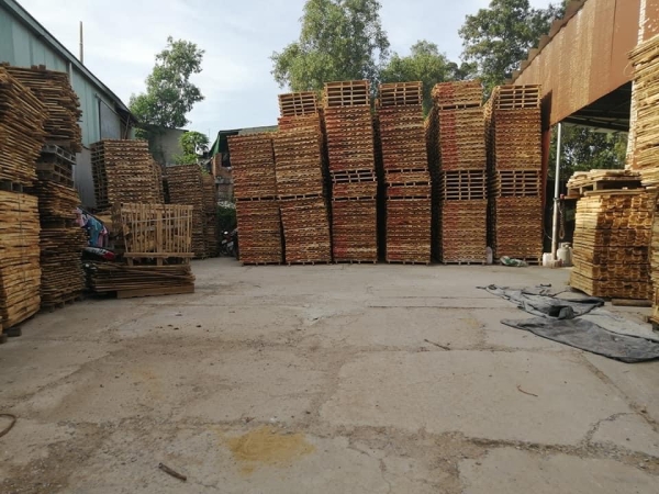 Pallet gỗ - Pallet Gỗ ý Khang - Công Ty TNHH Sản Xuất Gỗ ý Khang